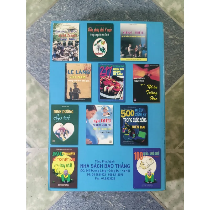 Trung Quốc năm 1989 ( hay Trung Hoa qua lời kể của 1 Phu nhân Đại xứ) - Nhiều tác giả 740694