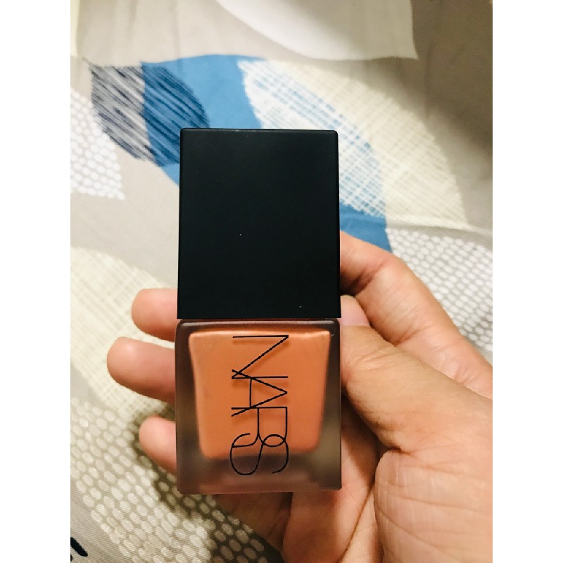 Kem má NARS màu Lustre 999