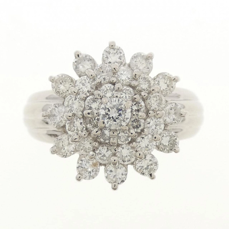 Nhẫn kim cương hoa PT900 1.00CT 671955