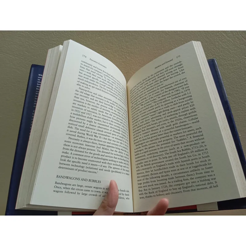 Executive economics, english book sách ngoại văn  789440