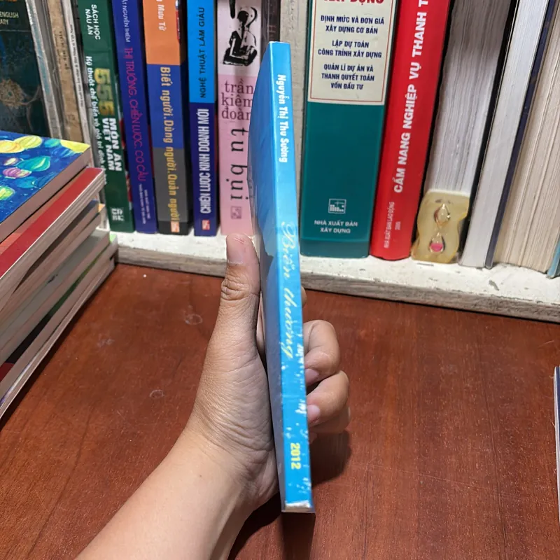 II Truyện Và Ký: Biển Thương - Nguyễn Thị Thu Sương - 2012 785623