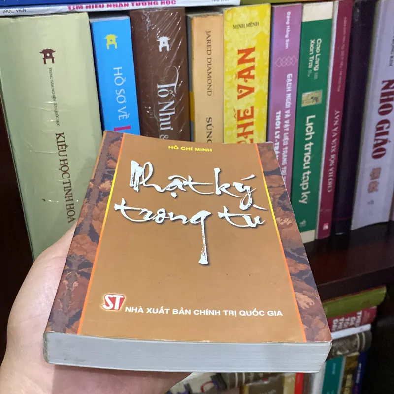 NHẬT KÝ TRONG TÙ - HỒ CHÍ MINH, có in bản gốc bút tích Nhật ký trong tù 1025412