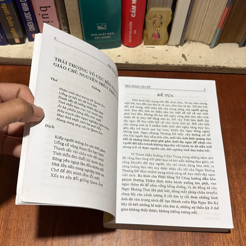 II Sách Tâm Linh: Địa Ngục Du Ký - Thánh Hiền Đường (Trước Tác Và Ấn Tống) - 2005 791072