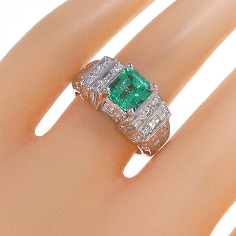 Nhẫn Emerald PT900 1.26CT 667740