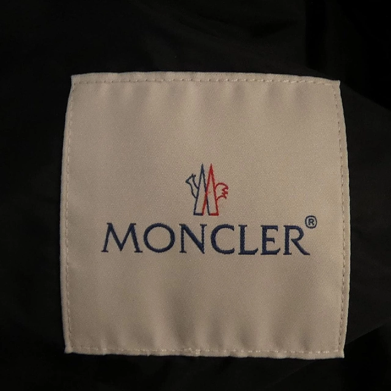 Áo khoác MONCLER WETE 629888