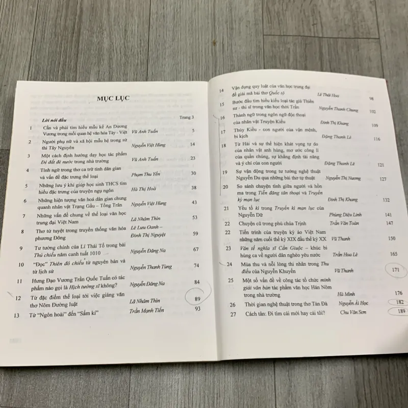 Nghiên cứu và giảng dạy ngữ văn. 8a2 779637