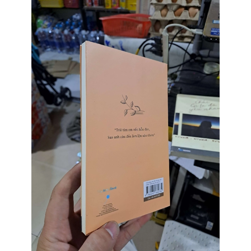 Cứ Mộng Mơ Đời Sẽ Nên Thơ - Hiên - 2019 mới 80% có viết chì ít - VĂN HỌC - HCM3012 921225