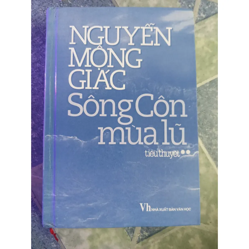 Sông Côn mùa lũ (3 tập )- Nguyễn Mộng Giác 588302