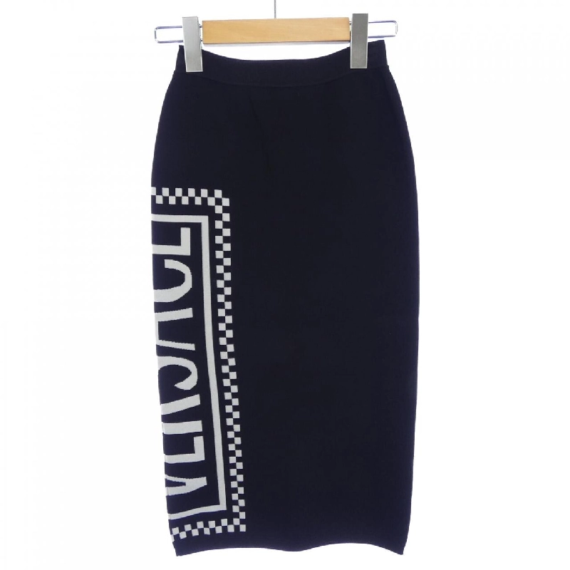 Váy VERSACE A83291 - Hàng hiệu Authentic 818356