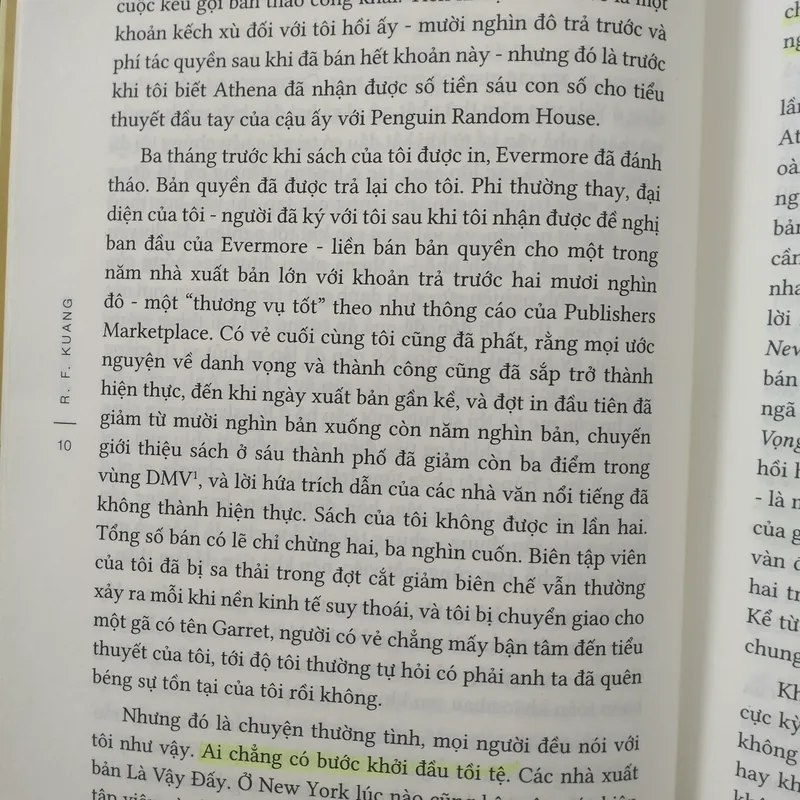 Đội lốt da vàng - R.F. Kuang 561877