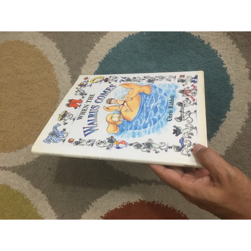 When the Walrus Comes - Chris Riddell 88063