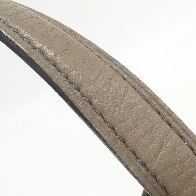 Túi Louis Vuitton Mahina Seals PM M93084 619384