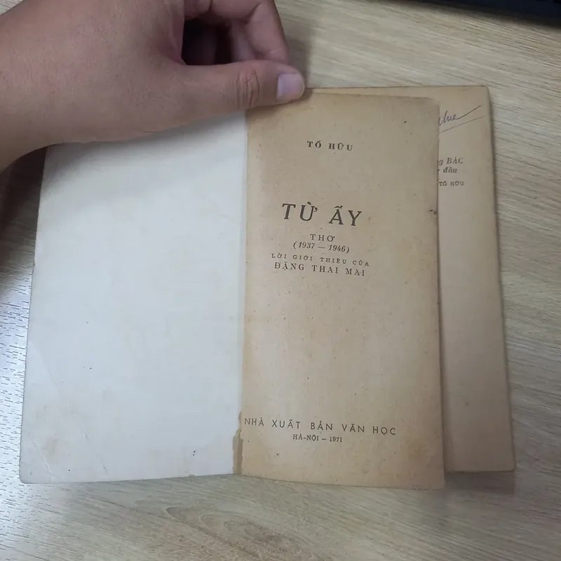 Tập thơ kinh điển - TỪ ẤY - TỐ HỮU  576595
