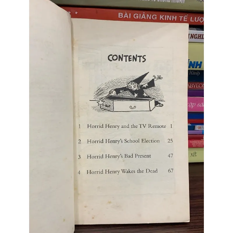 Horrid Henry Ưakes the Dead- Francesca Simon 606322