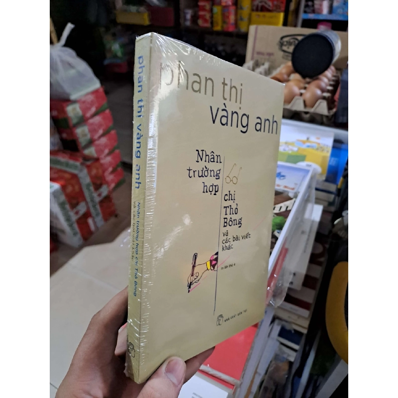 Nhân Trường Hợp Chị Thỏ Bông Và Các Bài Viết Khác - Phan Thị Vàng Anh - mới 100% - VĂN HỌC - HMT3012 Blogmeo040226 794506