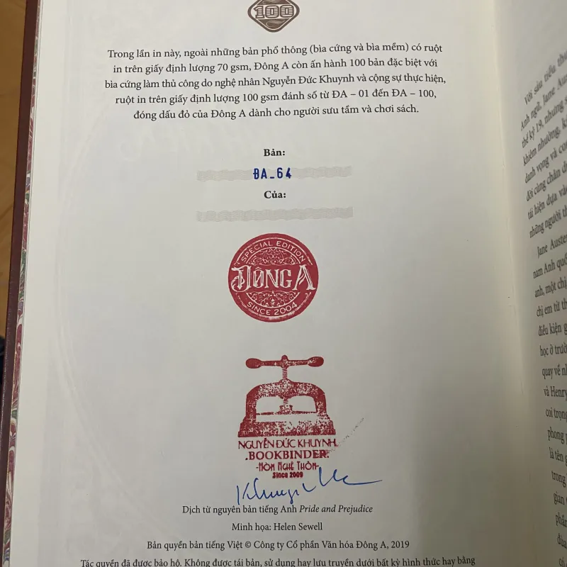 Kiêu hãnh và định kiến - sách decor bìa giả da 799643