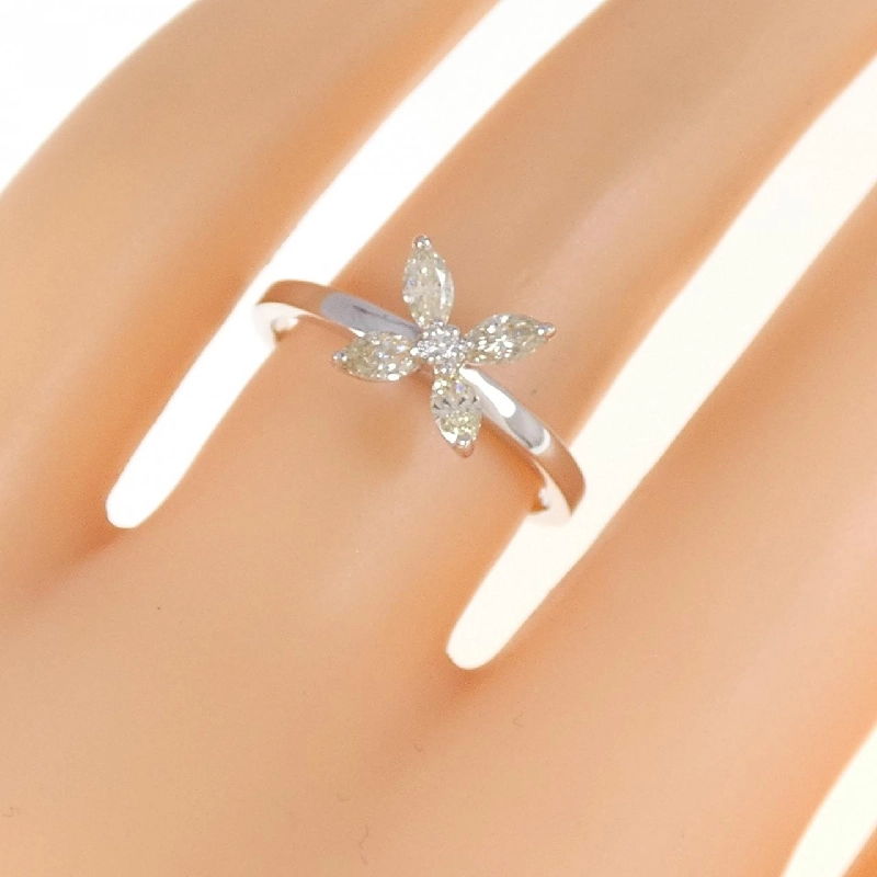 Nhẫn kim cương K18WG 0.01CT 672788