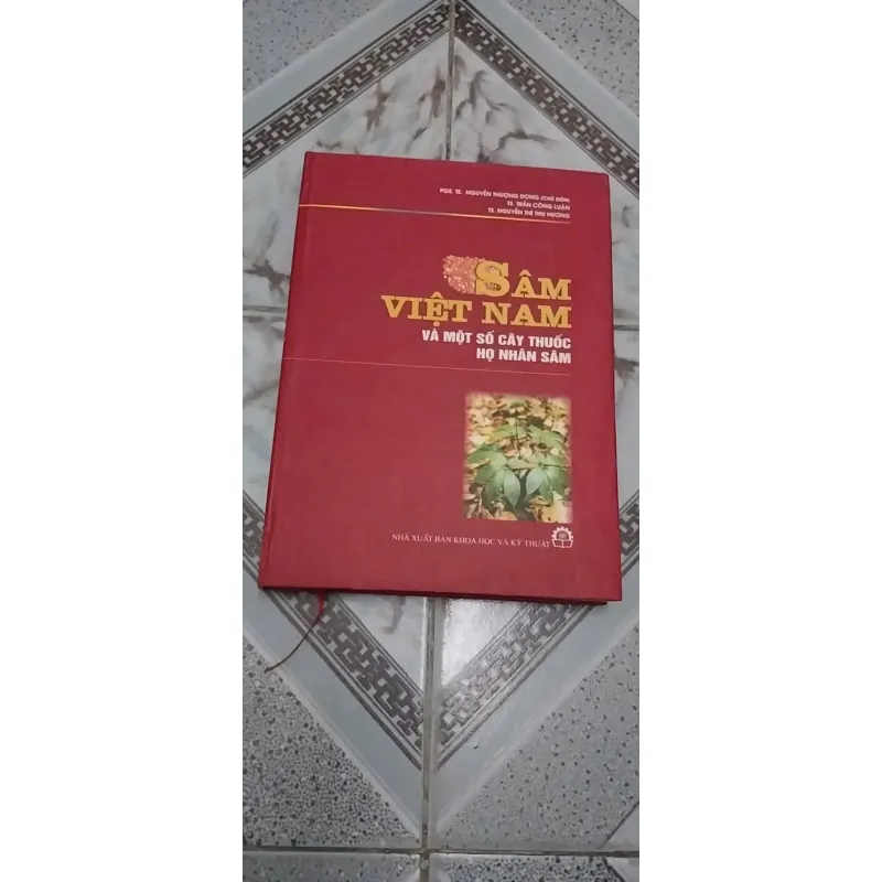 Sâm Việt Nam và Một Số Cây Thuốc Họ Nhân Sâm_Bộ Sách Hiếm Duy nhất về Sâm VN 928641