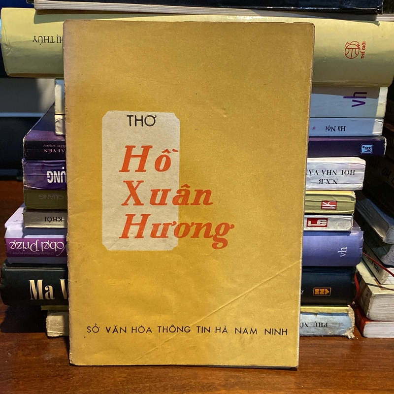 THƠ HỒ XUÂN HƯƠNG (XB 1987) 478574