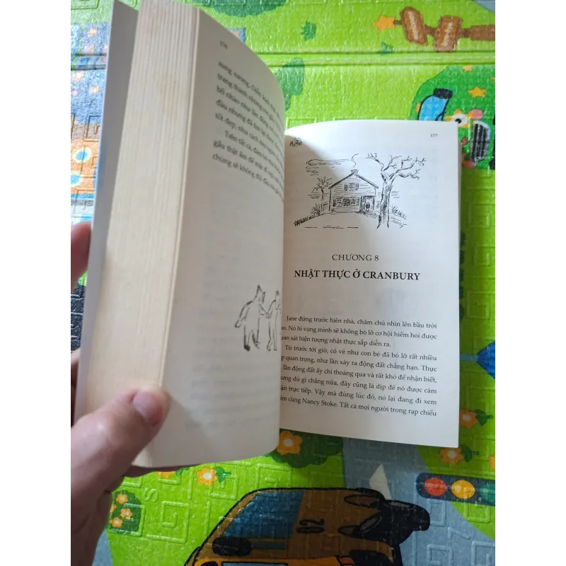 Thứ nữ nhà Moffat (The Middle Moffat) 2 781568