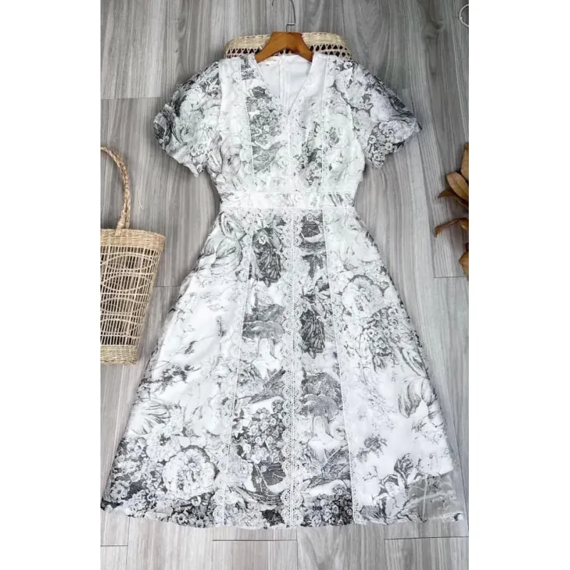 Trang phục công sở vest nữ tay dài màu xám kẻ sọc nhạt 715976