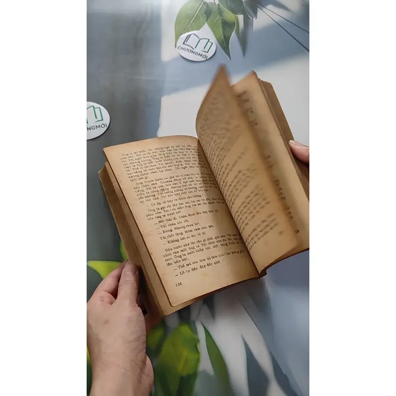 [XƯA] Nuốt Dòng Nước Mắt (1991) - Hương Trà 776051