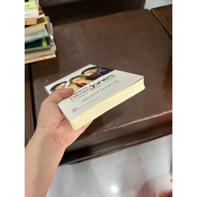 Nhật ký tiểu thư Jones – Bridget Jones’s Diary | Helen Fielding- K4 1029444
