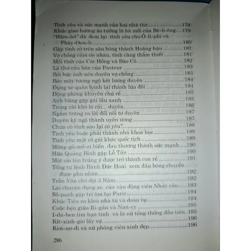 Tà không thắng chánh 1021417