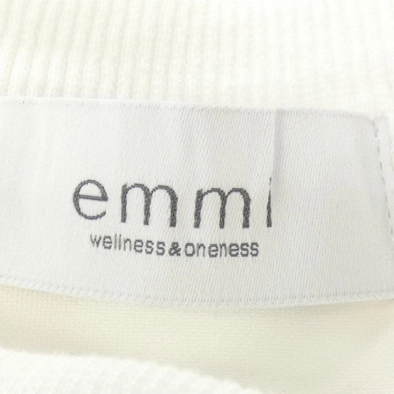 Bộ sản phẩm emmi - Hàng hiệu Authentic 827222