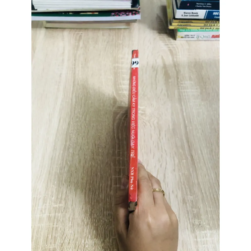 ĐỜI SỐNG TRONG TỬ CẤM THÀNH  1022429