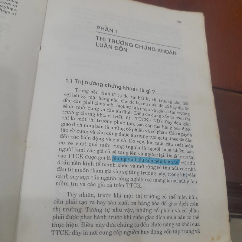 Neil F Stapley - THE STOCK MARKET (Thị trường chứng khoán, song ngữ Anh - Việt) 505449