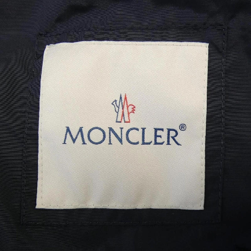 Áo khoác MONCLER VEIRADE - Hàng hiệu Chính hãng 823737