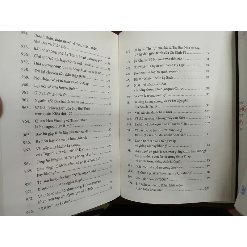 BỘ 4 TẬP CHUYỆN ĐÔNG CHUYỆN TÂY - AN CHI 682082