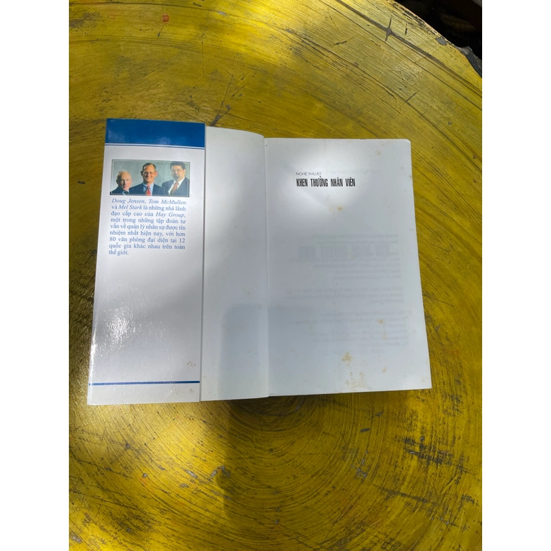 NGHỆ THUẬT KHEN THƯỞNG NHÂN VIÊN 541702