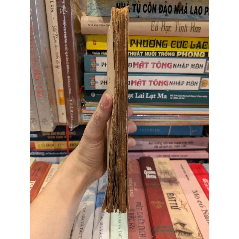 Khảo luận về Nguyễn Khuyến - Doãn Quốc sỹ & Việt Tử 126166