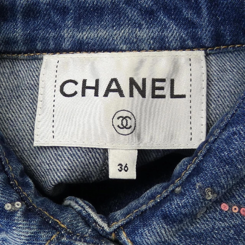 Áo khoác denim CHANEL METIERS D’ART LOOK 38 P75259V66855 633333