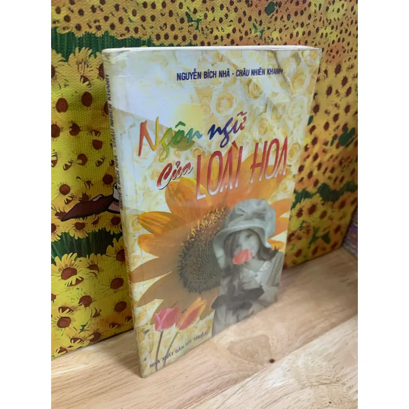 Sách tặng KÈM cho khách CÓ ĐƠN (mỗi đơn có thể chọn 1 cuốn) - Ngôn Ngữ Loài Hoa 928333