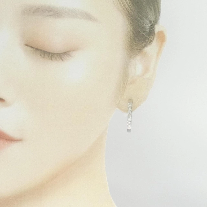 K18WG Bông tai kim cương hình vòng 0.70CT - Hàng hiệu Chính hãng 871364