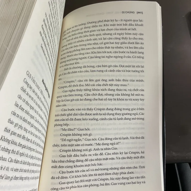 [KHOA HỌC VIỄN TƯỞNG] Dị chủng 1 - Guillermo Del Toro, Chuck Hogan 720030