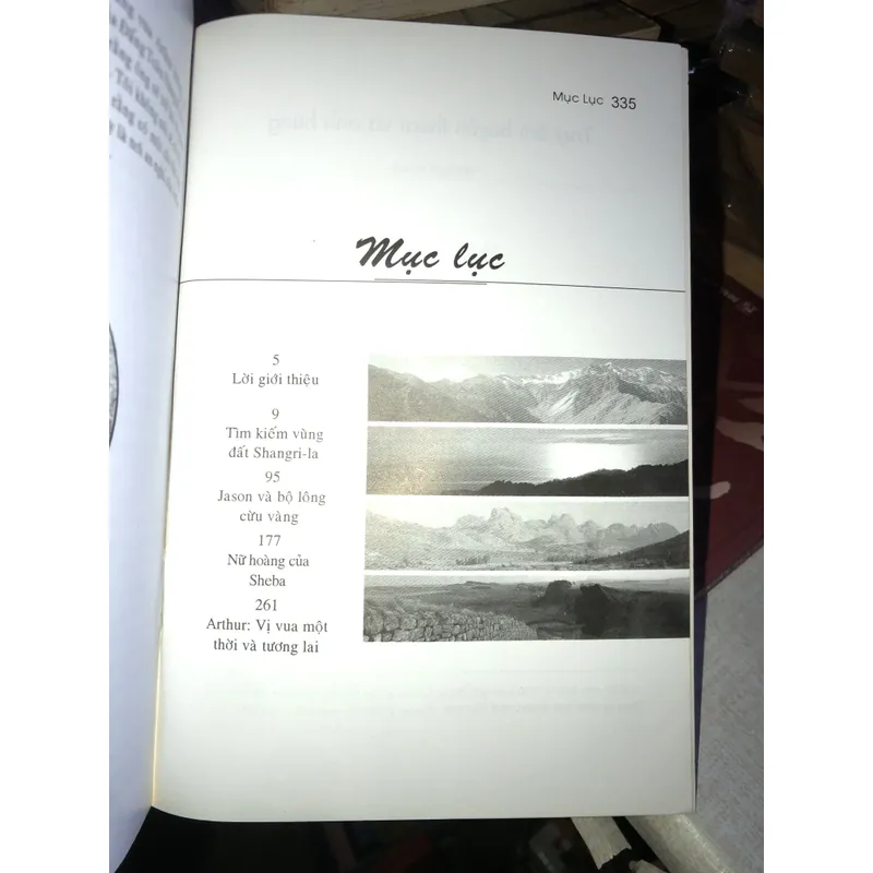 Truy tìm huyền thoại và anh hùng 700649