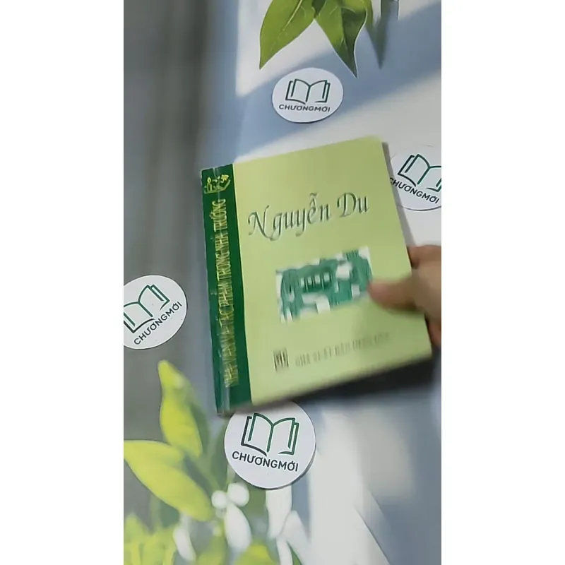 Nguyễn Du - Nhà văn và tác phẩm trong nhà trường (1999) 698560