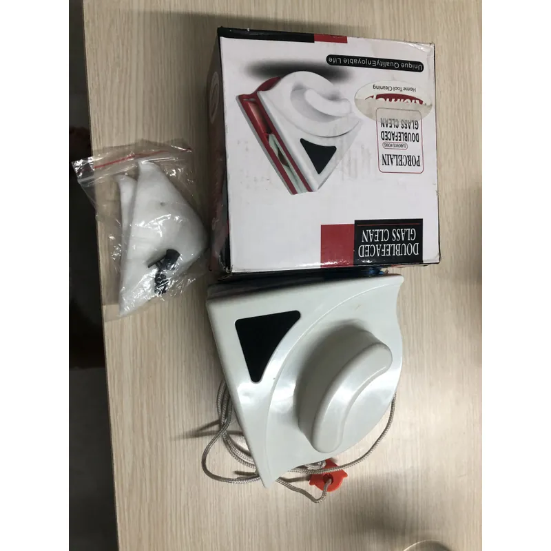 Dụnh cụ lau kính  604668