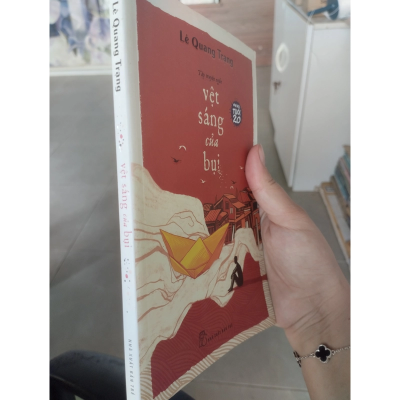 Vệt sáng của bụi 493939