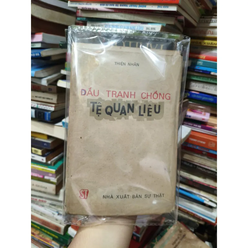 Đấu Tranh Chống Tệ Quan Liêu 558294