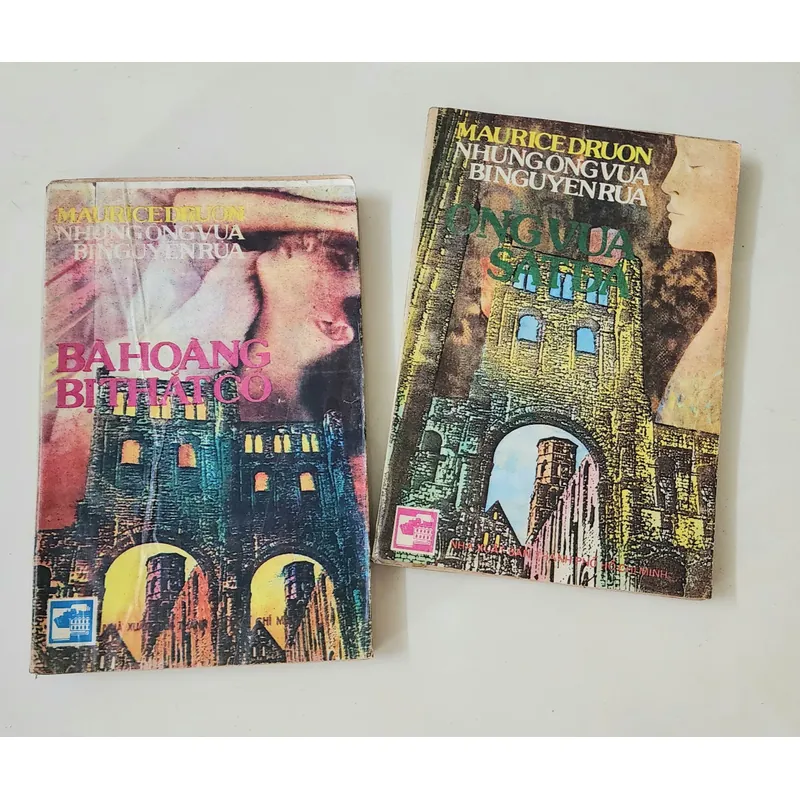 Tiểu thuyết NHỮNG ÔNG VUA BỊ NGUYỀN RỦA (Tác giả Maurice Druon), trọn bộ 2 tập 703655