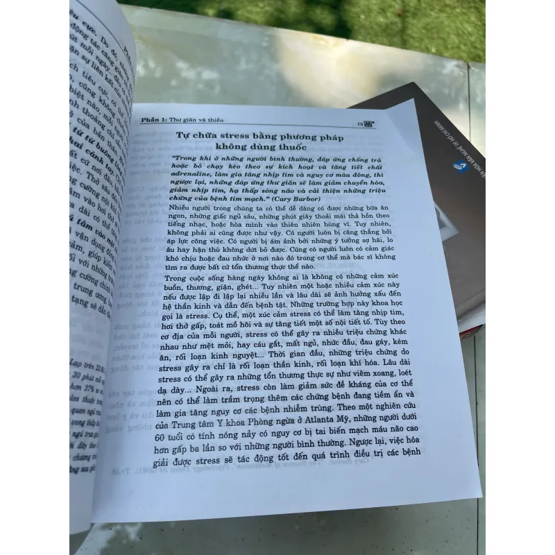 CHỮA BỆNH KHÔNG DÙNG THUỐC - VÕ HÀ chủ biên  1021535