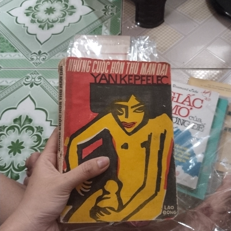 Những cuộc hôn thú man dại1988 552510