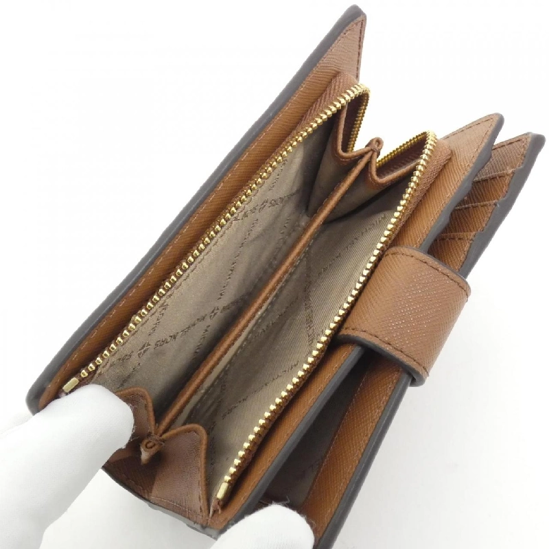 【Sản phẩm mới】Michael Michael Kors JET SET TRAVEL 35F7GTVF2L Ví 623391