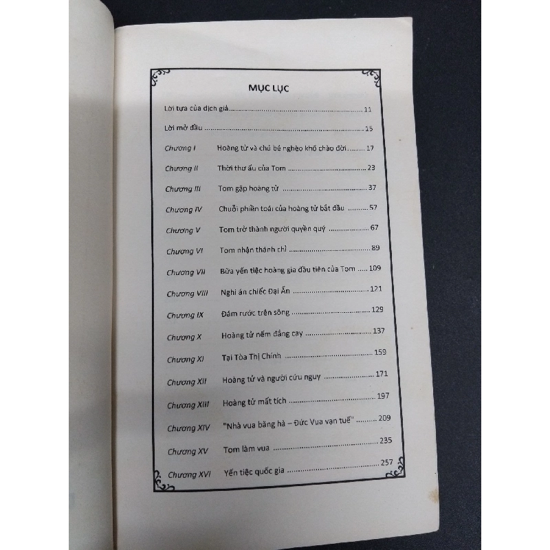 Hoàng tử và chú bé nghèo khổ Mark Twain mới 70% ố vàng 2017 HCM.ASB0609 916622