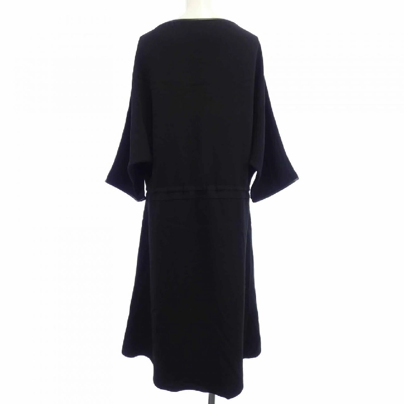 Gucci GUCCI Đầm - Hàng hiệu Chính hãng 818673